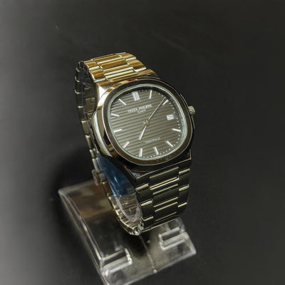Patek Philippe Nautilus All Black